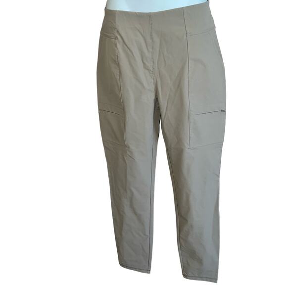 Fabletics High Waisted Cargo Pants Women’s Medium NEW - Picture 1 of 12